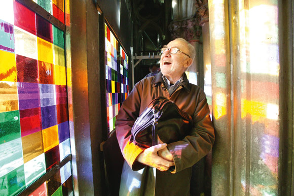 Gerhard Richter sieht sein Fenster im Kölner Dom zum ersten Mal, J. P. BAchem Verlag