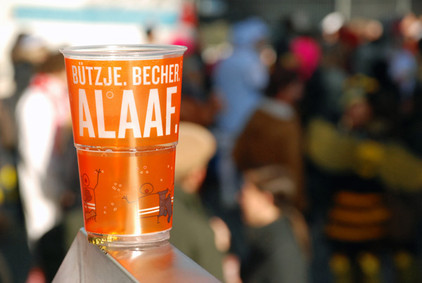 Plastikbecher am Kölner Karneval